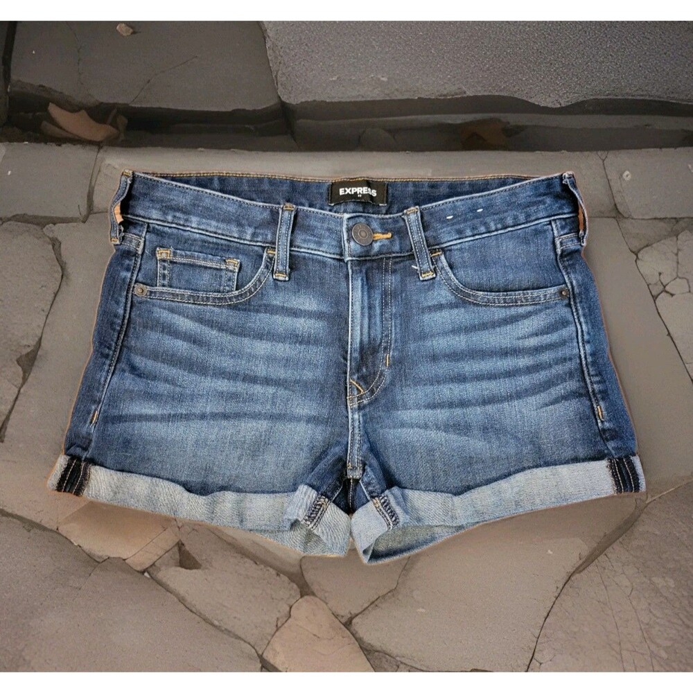 Express Shortie Low Rise Jean Shorts Dark Wash Ultimate Stretch Women’s Size 2